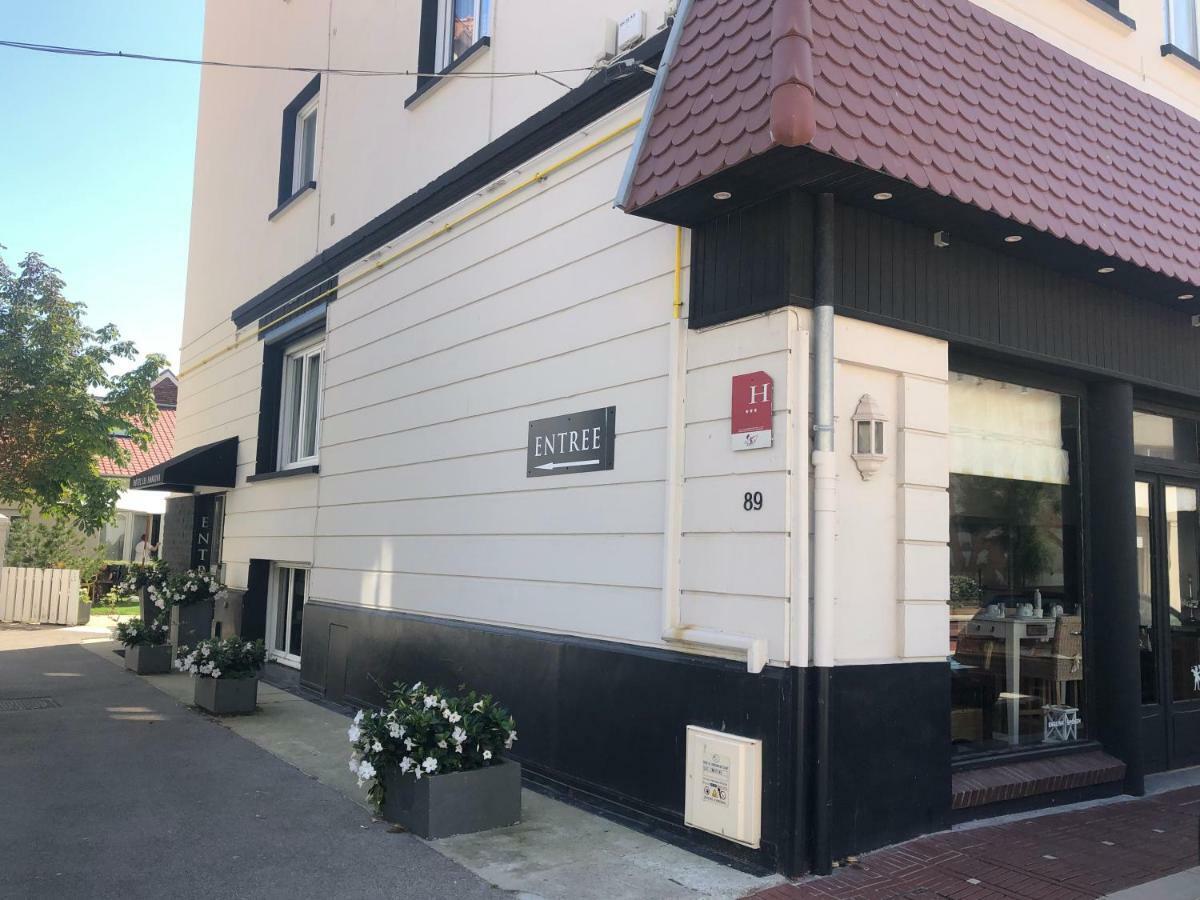 ホテル オテル レ ザンブルン Le Touquet エクステリア 写真
